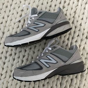 New Balance Big Boys’ 990v5